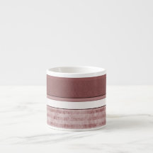 Staubige Roseespresso-Tasse