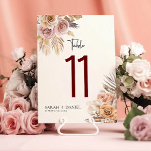 Staubige Rosen-Blumenkranz-Hochzeitstisch-Nummern