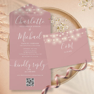 Staubige Rosen-Girlanden-Lichter QR-Code-Monogramm All In One Einladung