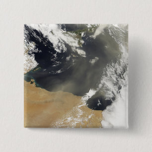Staubwolken, die vor der nordafrikanischen Küste w Button