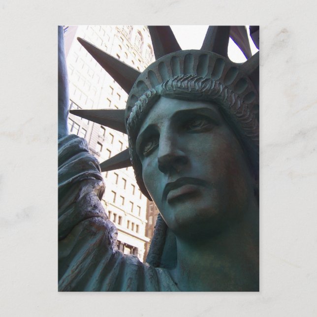 Staute der liberalen Postkarte (Vorderseite)