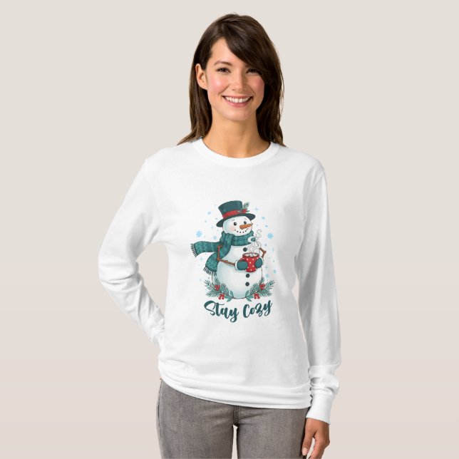 Stay Cozy Winter Snowman With Hot Cocoa T-Shirt (Vorne ganz)