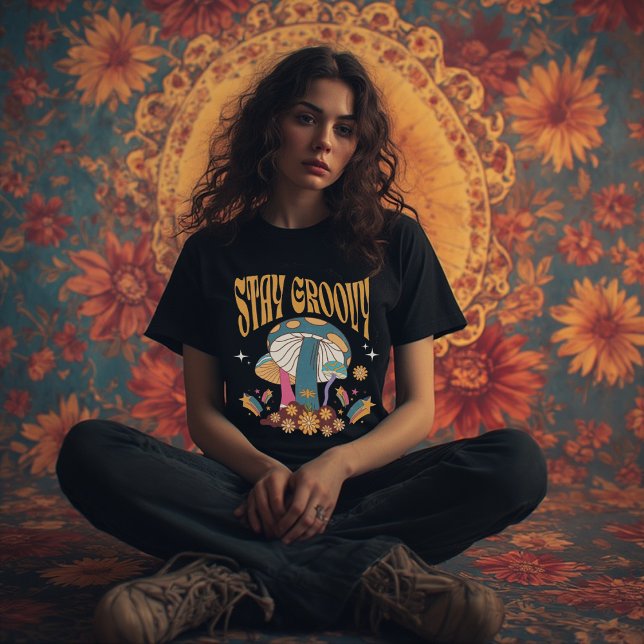 Stay Groovy Retro Mushroom Aesthetic | 70s retro T-Shirt (Von Creator hochgeladen)