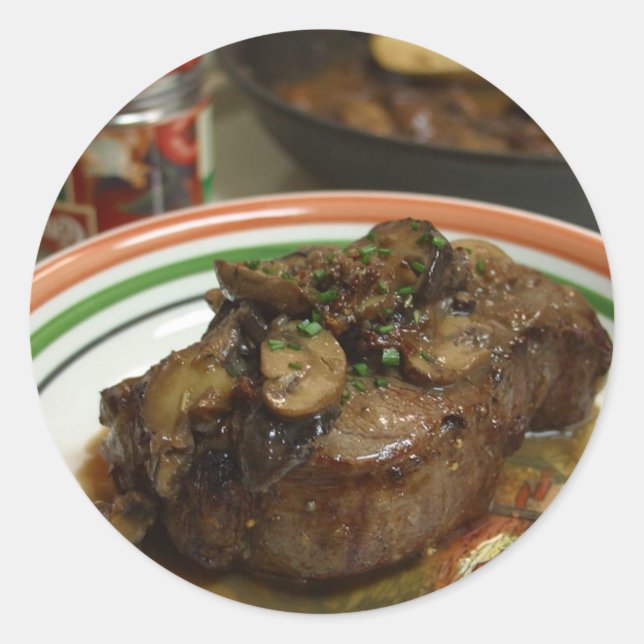 Steak mit Shitaki-Pilzen Runder Aufkleber (Vorderseite)