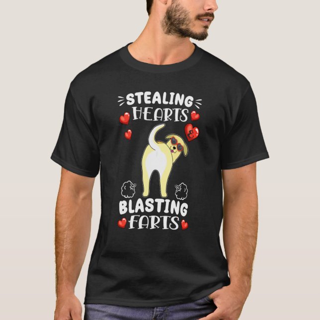 Stealing Hearts And Blasting Farts Labrador Valent T-Shirt (Vorderseite)