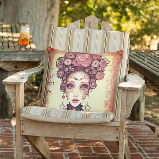 STEAMPUNK BEAUTY DOLL ROSE FACE JAUNE Oreiller (Chaise)