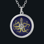 Steampunk Gears Octopus Kraken Versilberte Kette<br><div class="desc">Dieses tempierte Steampunk-Seemonster hat acht drahtseitige Goldappendationen,  einen zentralen silbernen Gang und viele Gänge und Schrauben,  aus denen sich Kopf,  Augen und Saugnäpfe zusammensetzen. Es ist ein Roboter-Oktopus / kraken,  ein Metall-Maschine-Monster für jeden,  der Geeky Science-Fiktion / Fantasy Kreaturen mag. Die dunkelblaue Hintergrundfarbe ist anpassbar.</div>