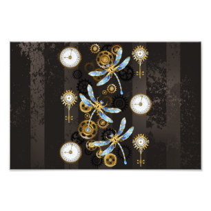 Steampunkdrachenfliegen auf braunem, gestreiften H Fotodruck