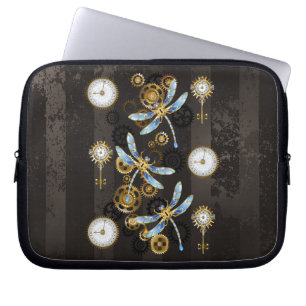 Steampunkdrachenfliegen auf braunem, gestreiften H Laptopschutzhülle