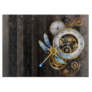 Steampunkuhr mit mechanischem Drachenfliegen Schneidebrett