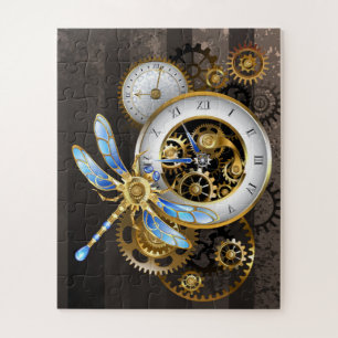 Steampunkuhr mit mechanischer Libelle