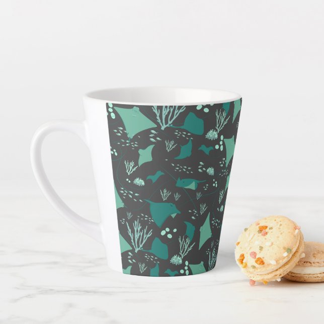 Stechrochen Ocean Reef Muster auf der grauen Latte Milchtasse (Beispiel)
