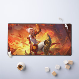 Steel Shadow Gaming Desk Mat | Assassin-Ästhetik Schreibtischunterlage