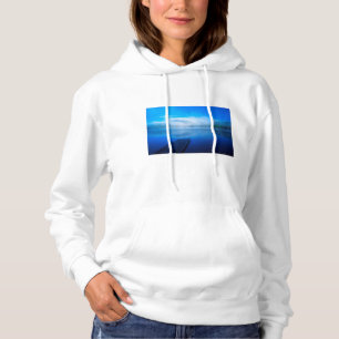 Steg an einem ruhigen nebligen See, Kalifornien Hoodie