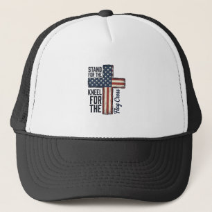 Steh für die Flagge, knie für das Kreuz-Shirt-Desi Truckerkappe
