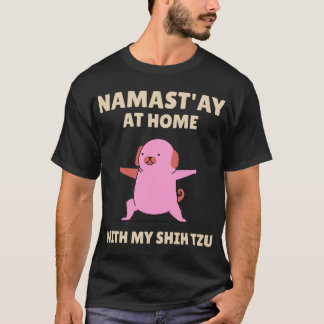stehende Yoga-Hundemädchen T-Shirt