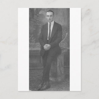 stehender Mann der 1920er Postkarte