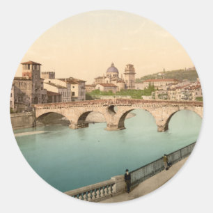 Steinbrücke und San Giorgio, Verona, Italien Runder Aufkleber