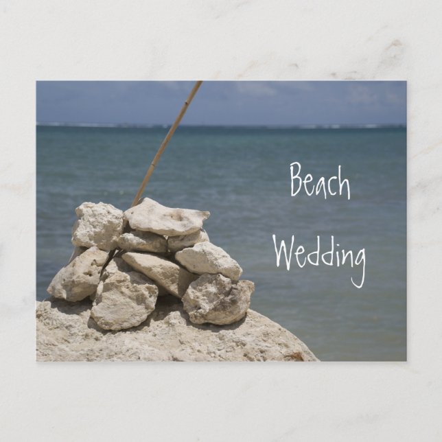 Steine auf Beach Wedding Save the Date Ankündigungspostkarte (Vorderseite)