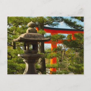 Steinlaterne und Torii-Tor Postkarte