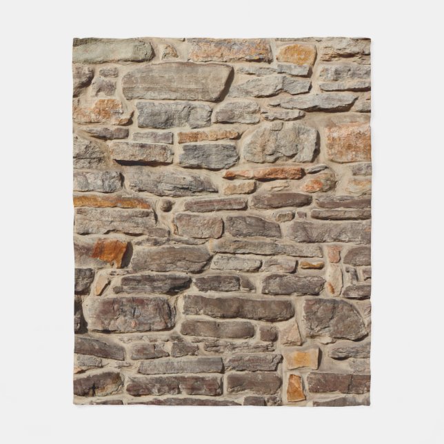 Steinwand rustikaler Hintergrund Fleecedecke (Vorderseite)