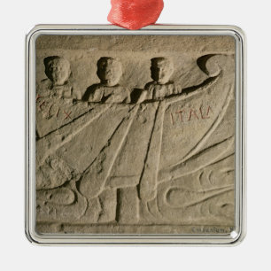 Stela, das ein Ruderboot 'Felix Itala darstellt Ornament Aus Metall