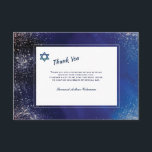 Stellar Night Bar Mitzvah Dankeschön Karte<br><div class="desc">Ein trendiger Bar Mitzvah danke Ihnen Karte für die Feier Ihres Sohnes. Der Stern von David kann an einen beliebigen Ort gezogen, größer oder kleiner ( -) gemacht oder eliminiert werden. (Freevector.com). (Design by Freepik.com). () Die Karte ist leicht mit der Formulierung, dem Schriftart und der Farbe des Schriftartes anzupassen.()...</div>
