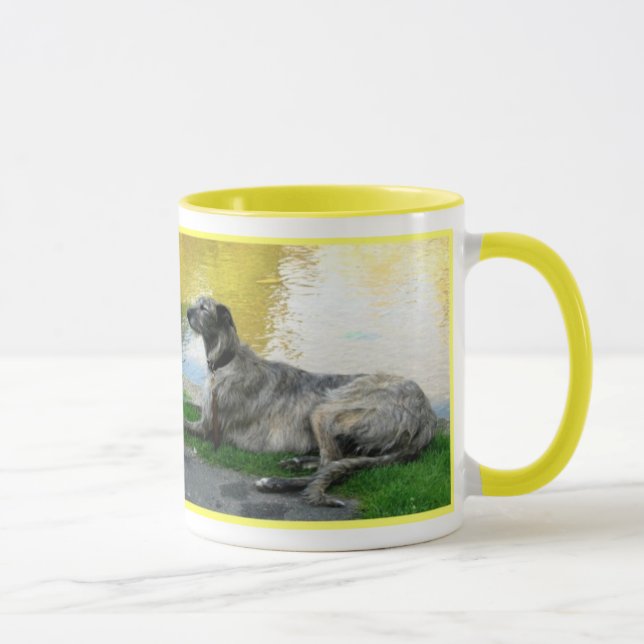 Stellen Sie die Sonnenschein-Tasse gegenüber Tasse (Rechts)