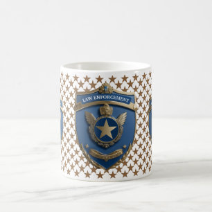 Stellvertretender Direktor der Polizeiabteilung in Kaffeetasse