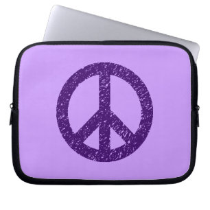 Stenciled Peace Symbol - DP Lila auf Lilac Laptopschutzhülle