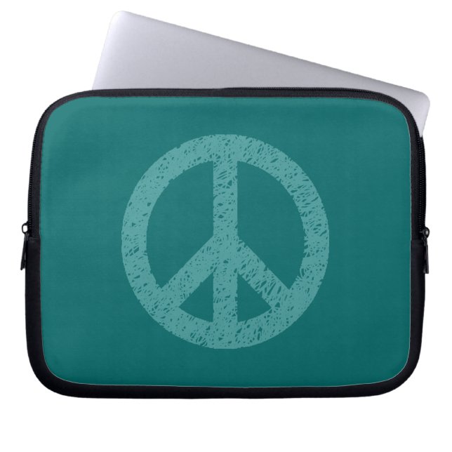 Stenciled Peace Symbol - Ocean Grn on Aquamarin Laptopschutzhülle (Vorderseite)