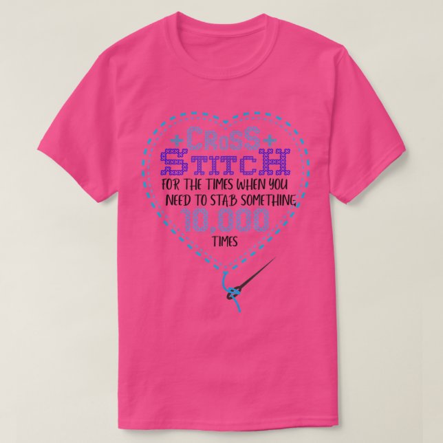 Steppen Sie auf, wenn Sie den lustigen Needlepo er T-Shirt (Design vorne)