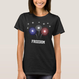 Sterne & Blaue Rote Weiße Unabhängigkeitsfeuerwerk T-Shirt