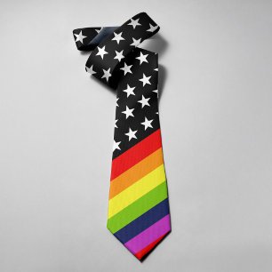 Sterne der amerikanischen Flagge mit LGBT-Flaggenf Krawatte