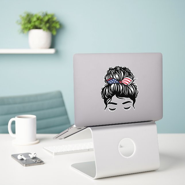 Sticker Americana Messy Bun Girl [ (Ordinateur portable sur le bureau)