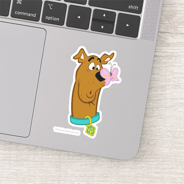 Sticker Babfly On Scooby Doo's Nose (Détail)