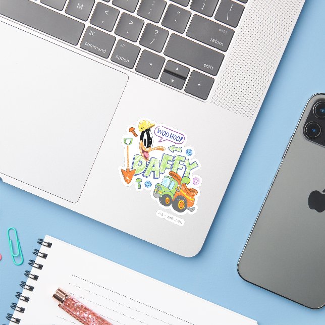 Sticker BUGS BUNNY BUILDERS™| Croquis de DAFFY DUCK™ (Ordinateur portable avec iPhone)