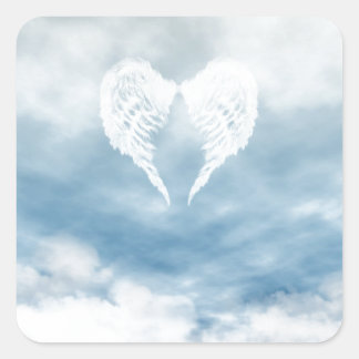 Sticker Carré Ange des ailes dans le ciel bleu nuageux