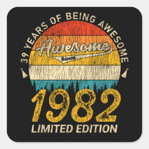 Sticker Carré anniversaire de 39 ans 1982 stupéfiant depuis 39e 