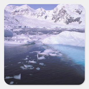 Sticker Carré Antarctique. Expédition à travers les paysages de 