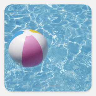Sticker Carré Ballon de plage dans la piscine