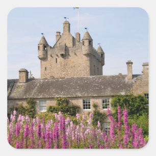 Sticker Carré Beaux jardins et château célèbre en Écosse 2