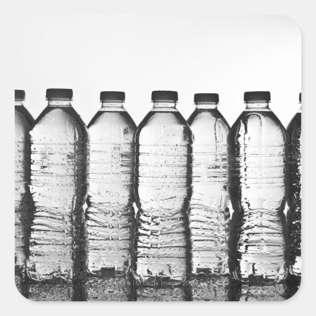 Sticker Carré Bouteilles d'eau en studio (Devant)