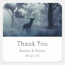 Cerf avec Antlers dans une forêt - Merci Mariage