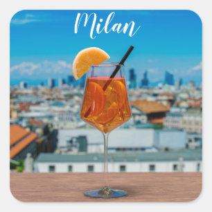 Sticker Carré Cocktail Spritz sur une table avec vue sur Milan