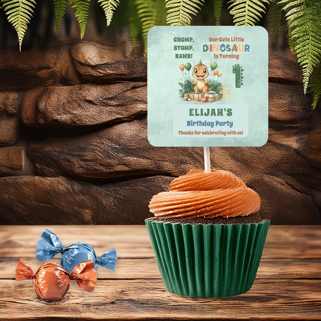 Sticker Carré Cute Little Dinosaur Garçon 1ère fête d'anniversai (Cute Little Dinosaur Boy 1st Birthday Party Square Favor Sticker)