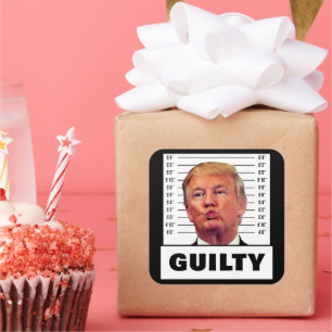 Sticker Carré Drôle Trump coupable