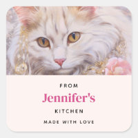 Élégant chat blanc en bijoux Cuisine