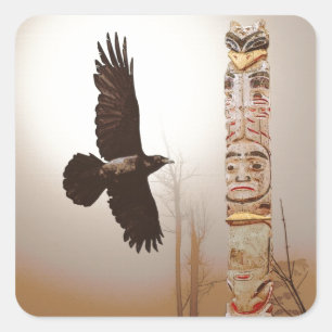 Sticker Carré Flying Raven & Totem-Pole Imaginaire Art
