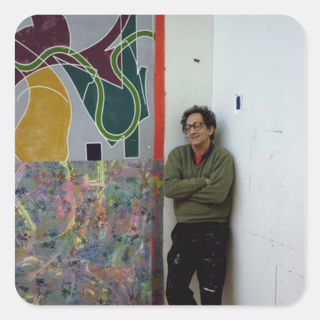 Sticker Carré Frank Stella à côté d'une de ses oeuvres (Devant)